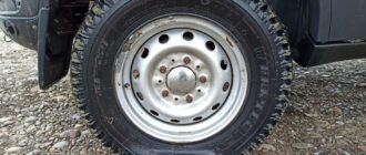 Как накачать спущенное автомобильное колесо без компрессора или насоса